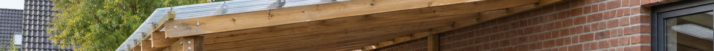 Wellplatten oder Stegplatten? Der Vergleich für Carport, Terrasse und Gartenhaus