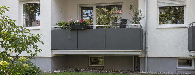 Kunststoffplatten für den Balkon: Welche Platten sind wirklich wetterfest?