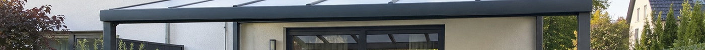 Terrassenüberdachung mit Polycarbonat als Bausatz: Worauf Sie beim Kauf achten sollten